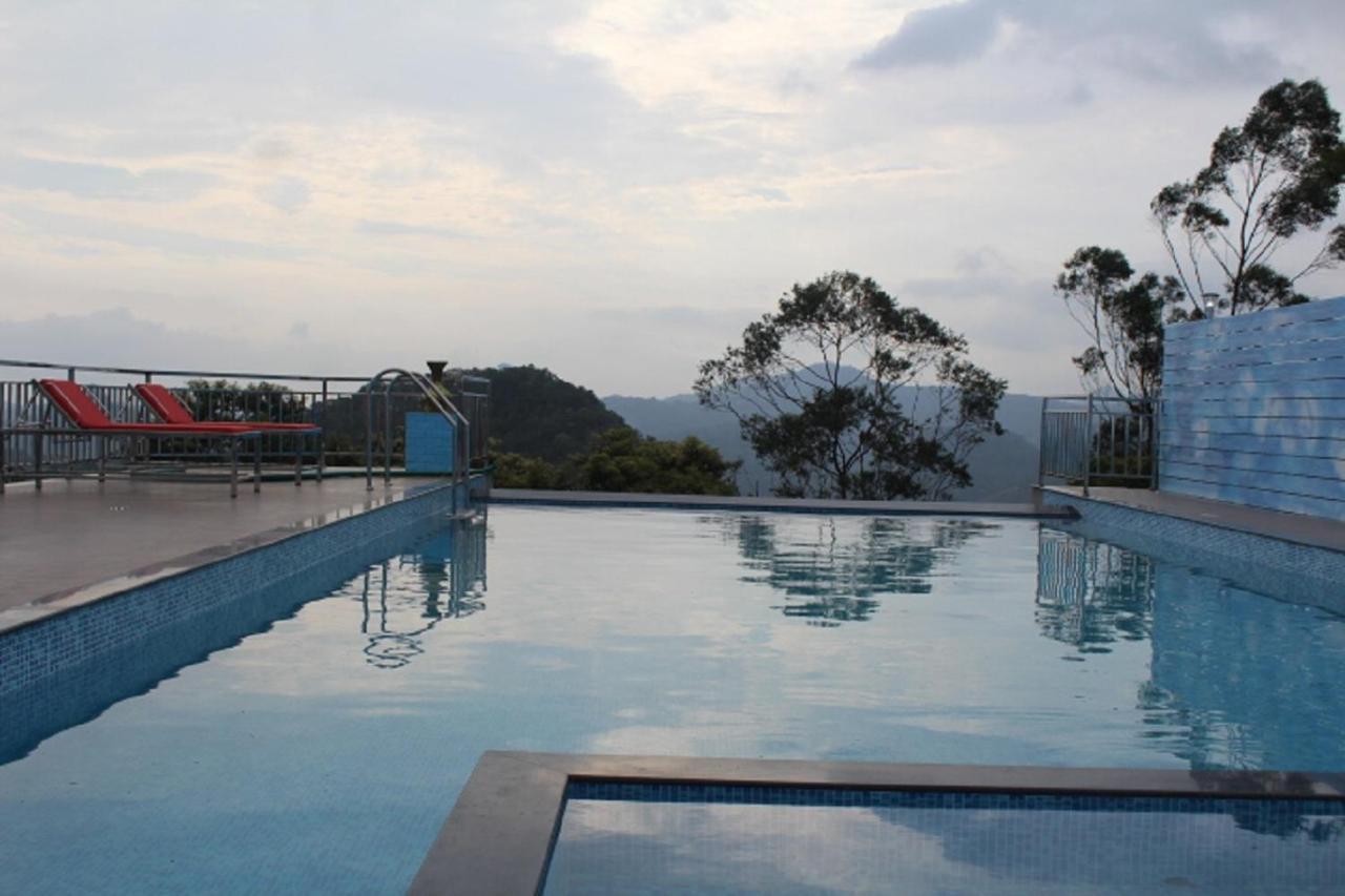 The Lakeview Munnar Buitenkant foto