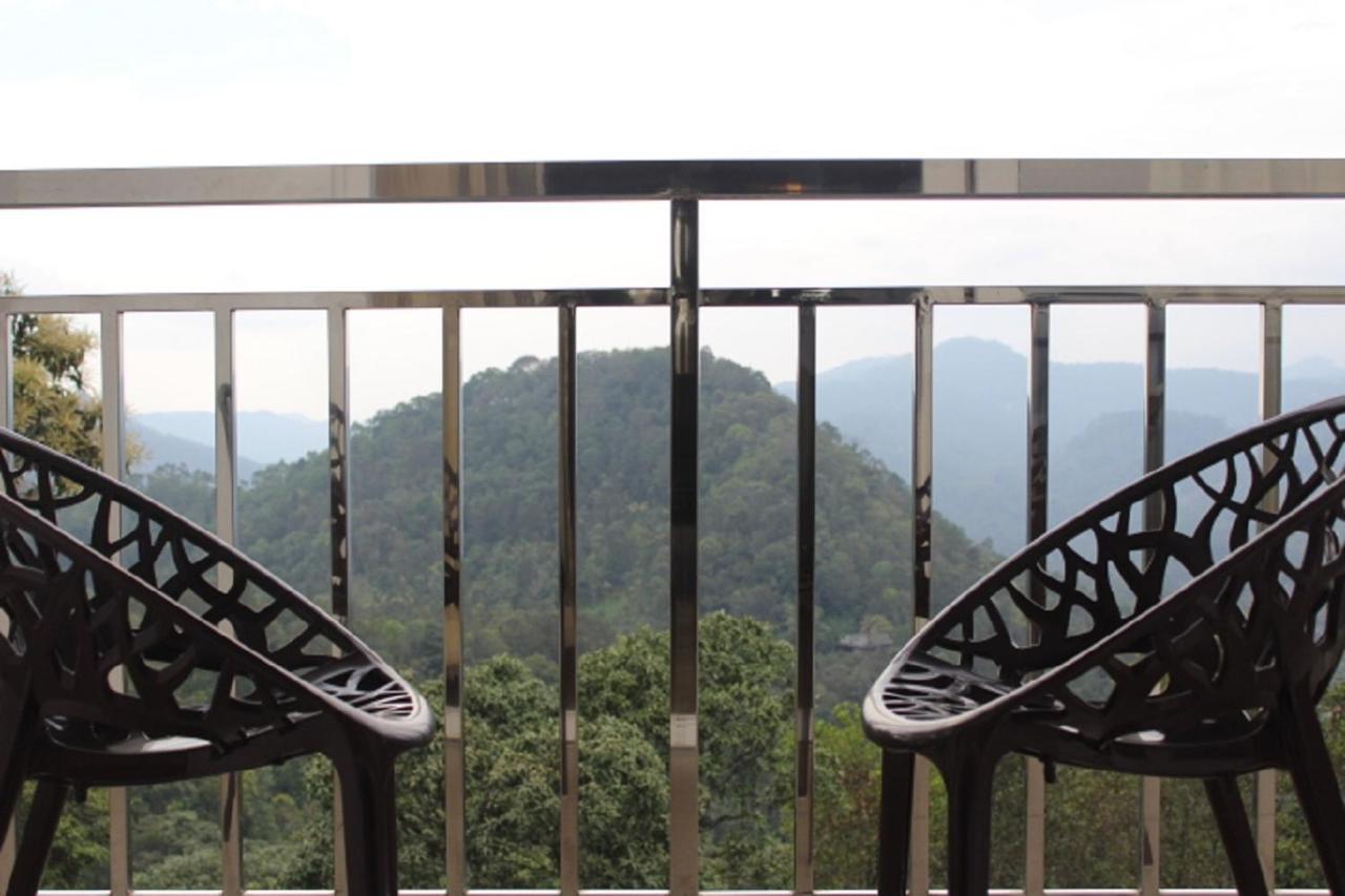 The Lakeview Munnar Buitenkant foto